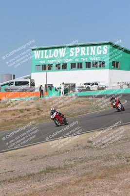 media/Apr-20-2025-AHRMA (Sun) [[393a79c373]]/Race/Group 11 early race/Turn 4b/